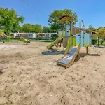 Campsite Awesome Stacaravan In Saint-georges-de-didon