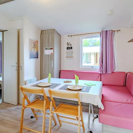 Camping Stunning Stacaravan