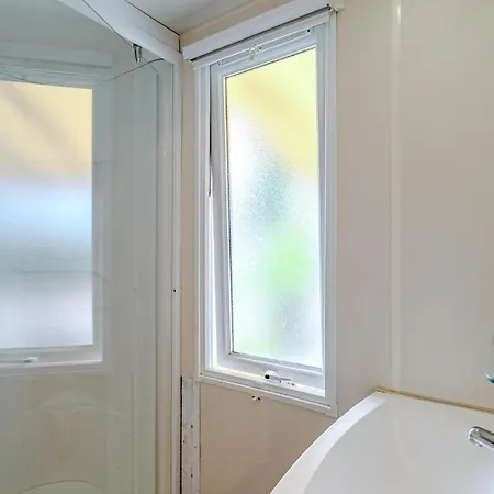 Stunning Stacaravan Camping Saint-Georges-de-Didonne