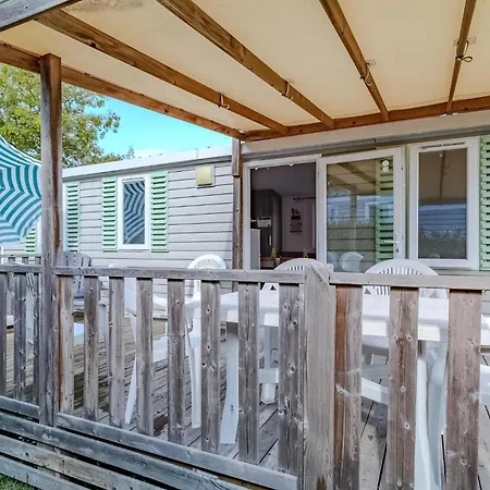 Stunning Stacaravan Saint-Georges-de-Didonne