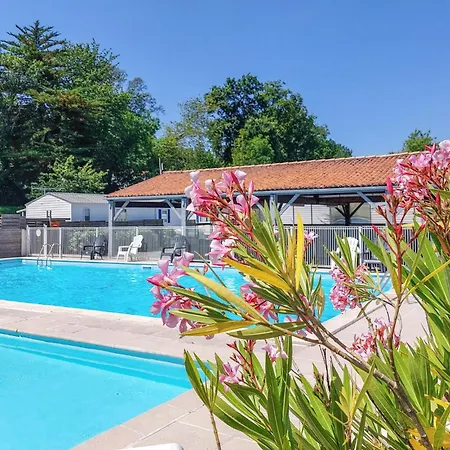 Stunning Stacaravan Camping